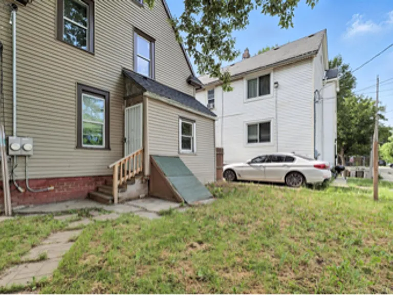 3244 N 1st St — Photo 5