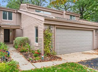 5424 Parkgrove Rd, Ann Arbor, MI 48103