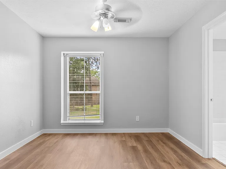 668 N Eldridge Pkwy — Photo 15