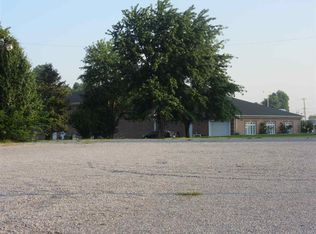 3585 Lone Oak Rd, Paducah, KY 42003