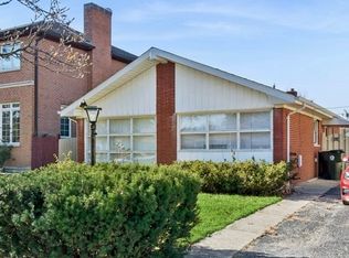 8538 Mango Ave, Morton Grove, IL 60053