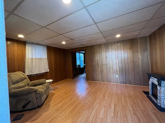 4th image of 369 Glenwood Ave