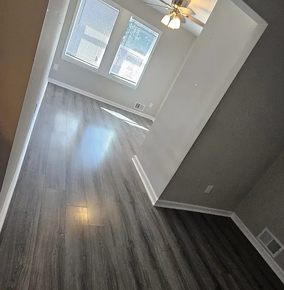 307 Unit A Large 2nd bedrm- 2 sleeping areas or a study area upfront