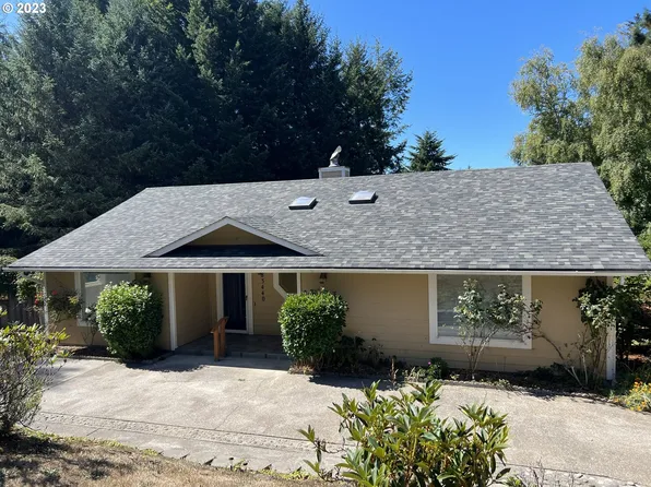 83440 Clear Lake Rd, Florence, OR 97439