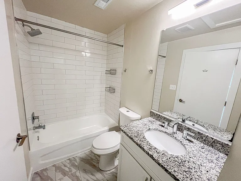 845 Upshur St NW — Photo 4