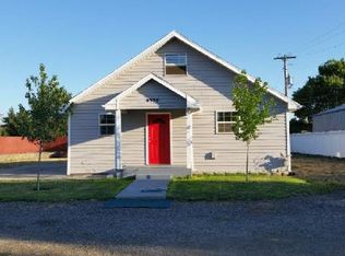 3775 Amber Ln, Roseburg, OR 97471