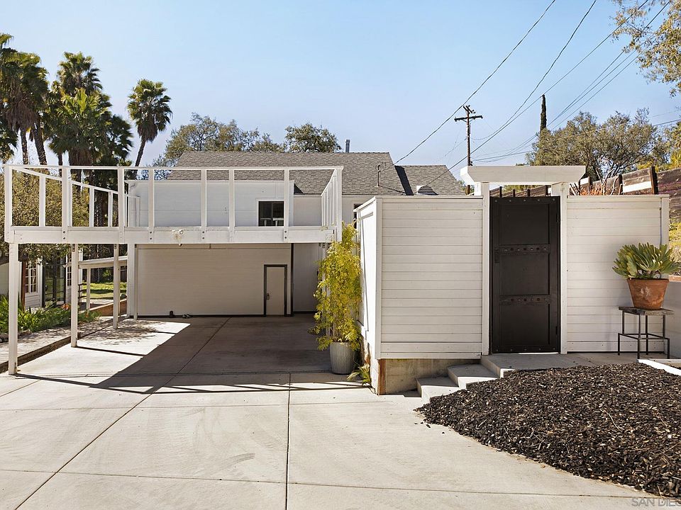 1st image of 10211 Canyon Dr