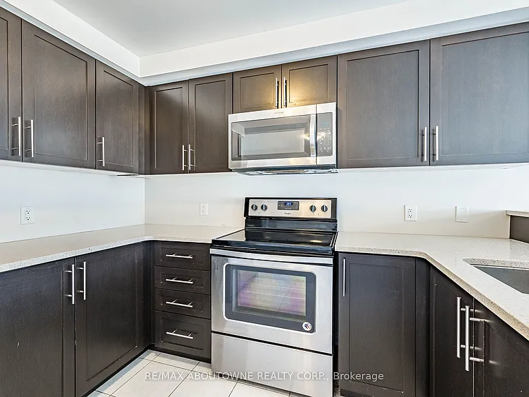81 Pettitt Dr — Photo 19
