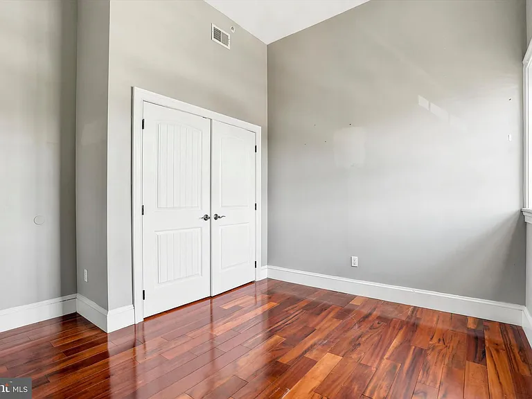 738 S 11th St #3F — Photo 12