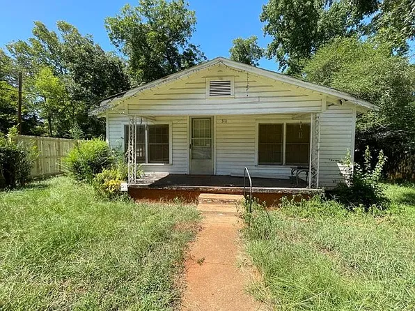 510 E Lincoln St, Jacksonville, TX 75766