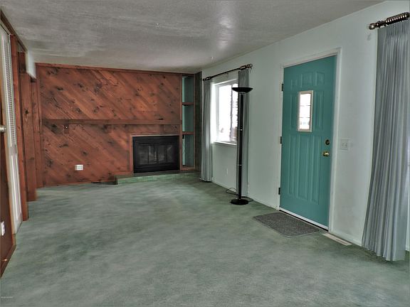 2nd image of 18130 Wilson Dr