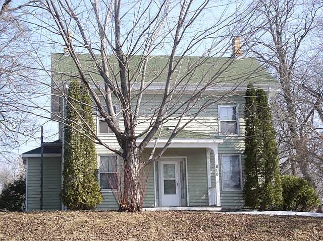 1st image of 810 2nd Ave N #300