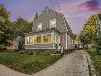 540 Leonard St NE, Grand Rapids, MI, 49503