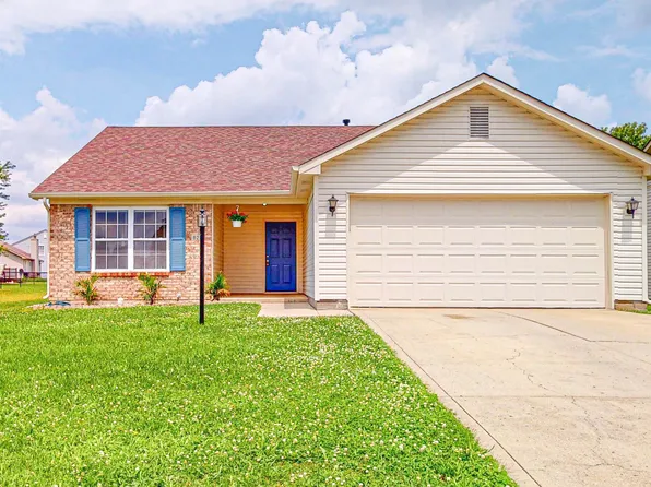 8216 Brambleberry Dr, Indianapolis, IN 46239