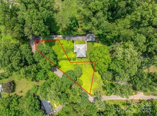 99999 W Skyland Cir #3, Asheville, NC 28804