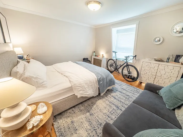 68 Pleasant St #2 — Photo 9
