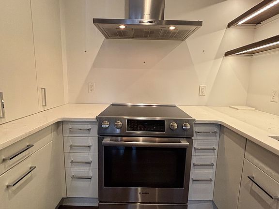 5th image of 662 Massachusetts Ave APT 2