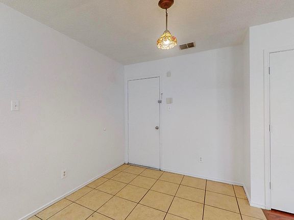 4th image of 7515 Rice Ln