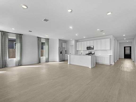 5th image of 10120 Oakland Hills Dr