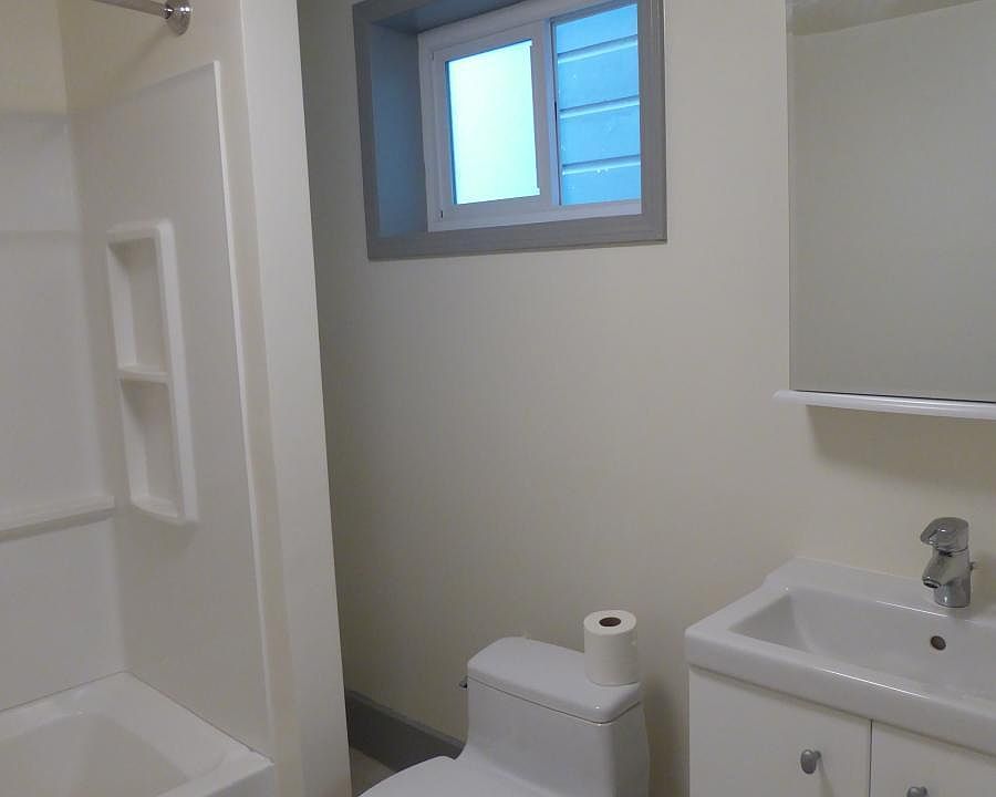 1st image of 132 Capitol Ave