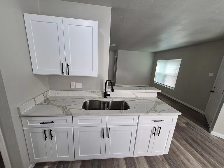 4025 Coral Sunrise — Photo 10