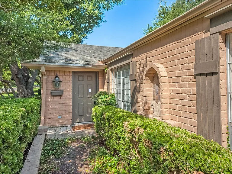 10679 Sandpiper Ln — Photo 4
