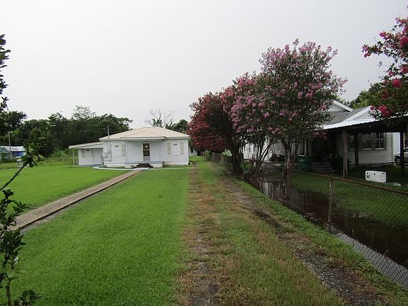 3rd image of 20756 Highway 1