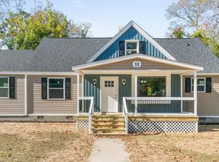 11 Westminister Dr, Jacksonville, NC 28540