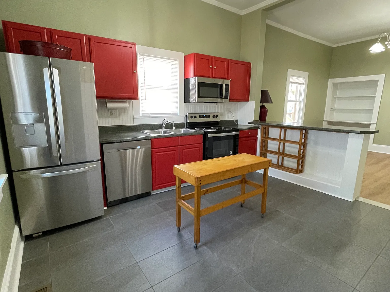 2 bed, 1262 sqft, $1,600 — Photo 4
