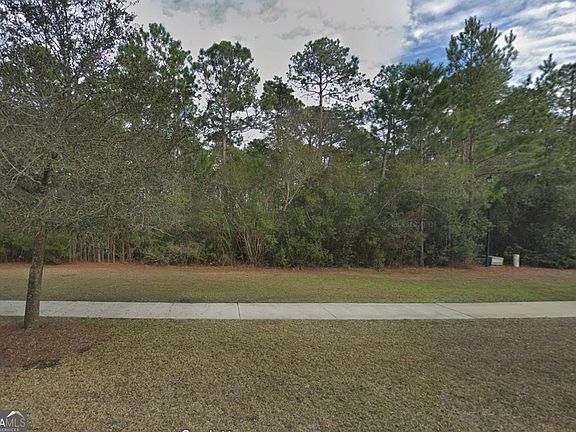 2nd image of 307 Cumberland Harbour Blvd