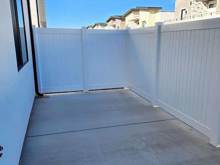 683 E Eureka Aly — Photo 12