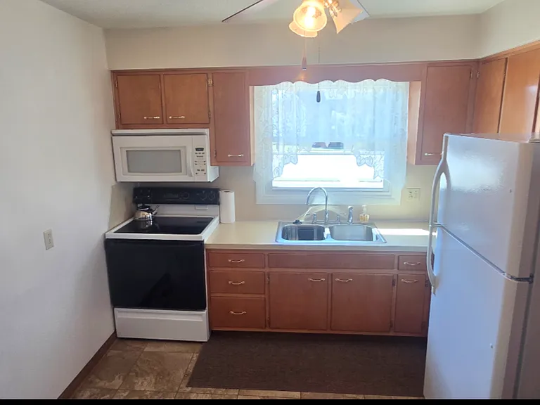 608 S Main St #2 — Photo 7
