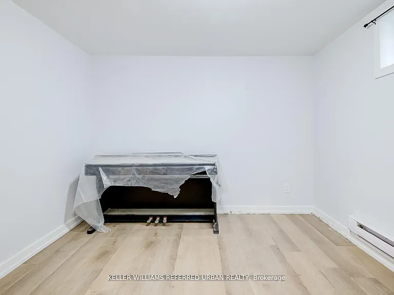 2556 Lake Shore Blvd W #LOWER — Photo 20