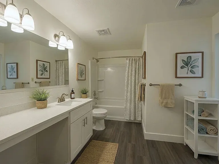 Cherry Creek Apartments — Photo 5