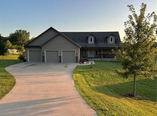 6645 NW State Route 92, Smithville, MO 64089