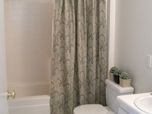 3rd image of 21289 Mayfaire Ln Unit 202