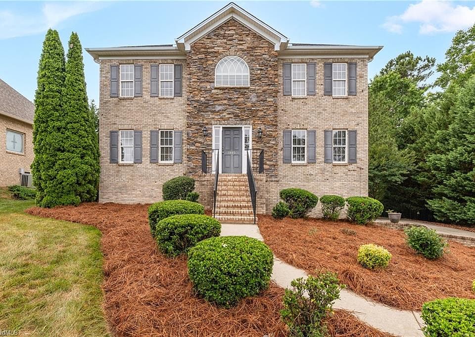 1st image of 1445 Meadowlands Dr