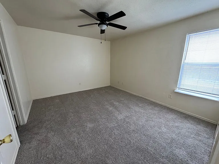 1300 Dugger Circle — Photo 20