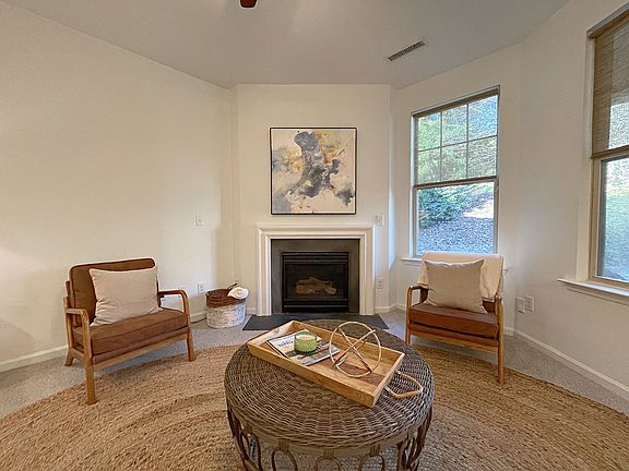 3rd image of 8257 Primanti Blvd