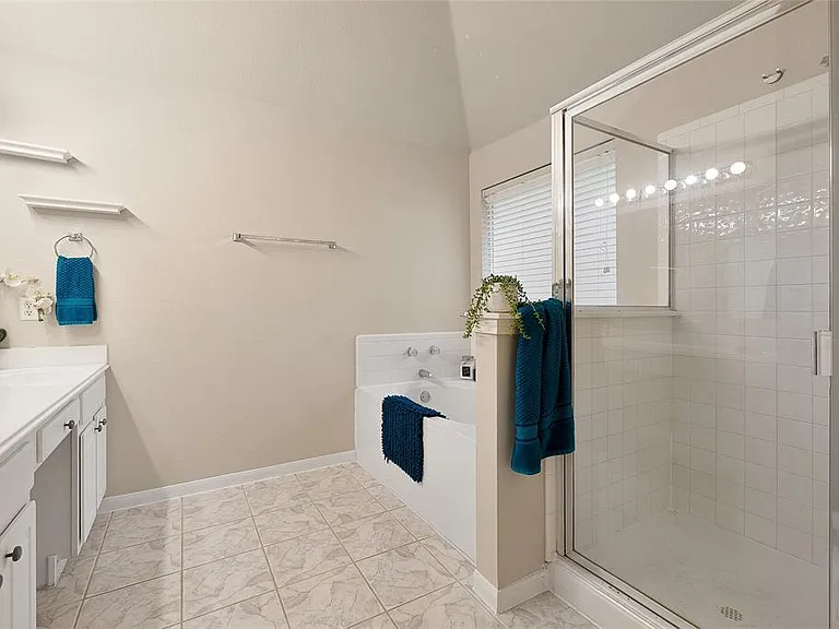 9000 Deurne Dr — Photo 14