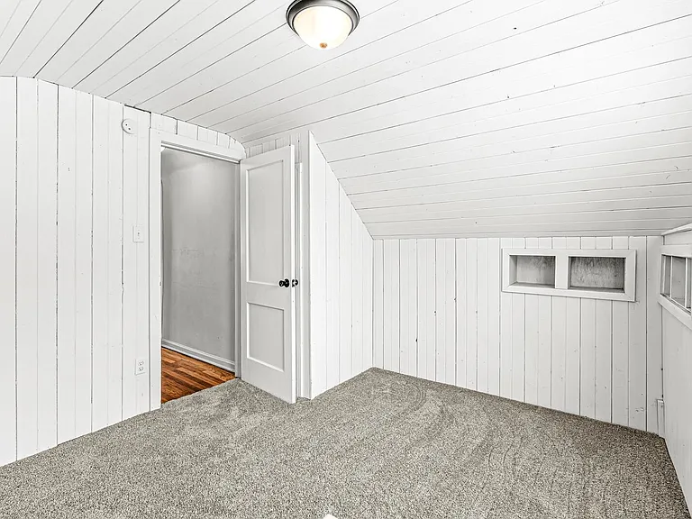 446 S Sheridan St — Photo 13
