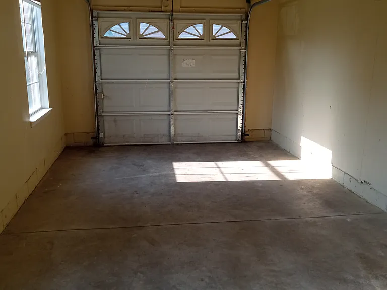 17203 Higdon Dr — Photo 3