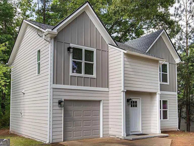 6898 Babbling Brook Dr — Photo 2