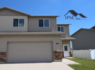 96 Mulberry Loop NE, Minot, ND 58703