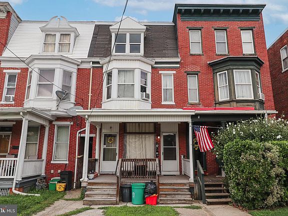 2nd image of 1023 S Queen St