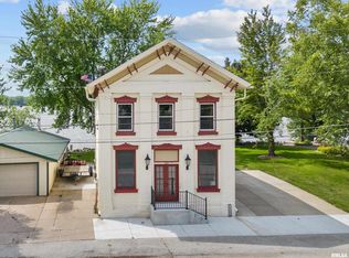 625 1st Ave, Hampton, IL 61256