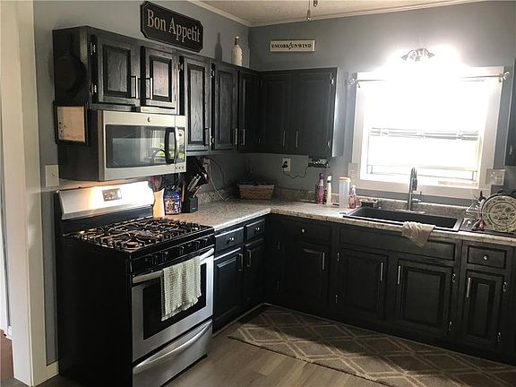 3rd image of 340 Gibson Pkwy