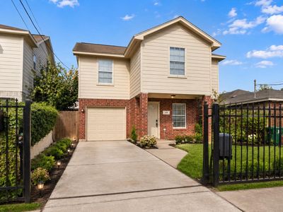2106 Nettleton Street, Houston, TX, 77004