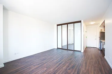 Rented by Barlavi Inc.