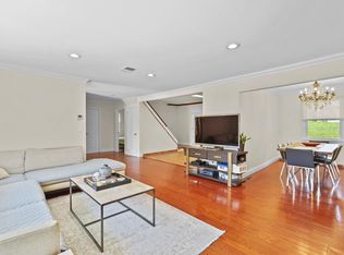 4 Hickory Dr, Mahopac, NY 10541